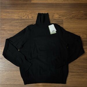 NWT H&M Black Turtleneck